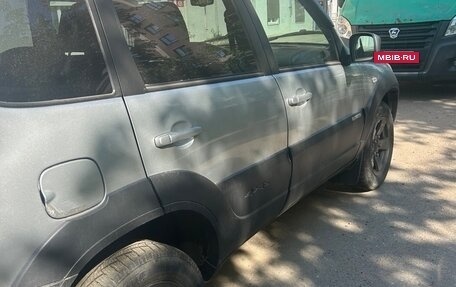 Chevrolet Niva I рестайлинг, 2018 год, 750 000 рублей, 4 фотография