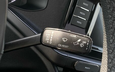 Volkswagen Polo VI (EU Market), 2021 год, 995 000 рублей, 17 фотография
