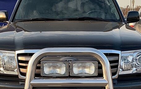 Toyota Land Cruiser 100 рестайлинг 2, 2006 год, 3 300 000 рублей, 1 фотография