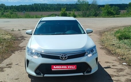 Toyota Camry, 2017 год, 2 300 000 рублей, 1 фотография