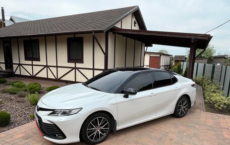 Toyota Camry, 2021 год, 3 455 000 рублей, 4 фотография