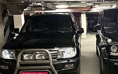 Toyota Land Cruiser 100 рестайлинг 2, 2006 год, 3 300 000 рублей, 2 фотография