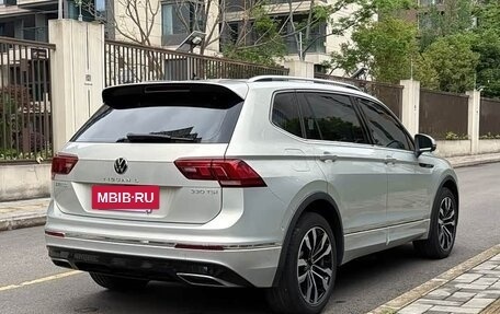 Volkswagen Tiguan II, 2023 год, 2 850 000 рублей, 6 фотография