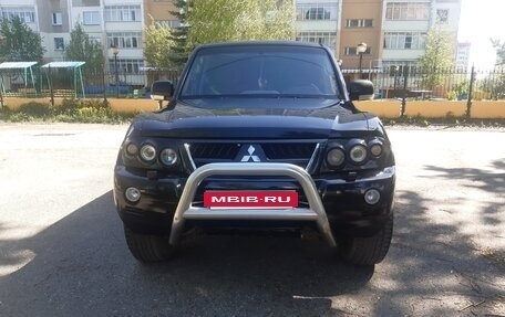Mitsubishi Pajero III рестайлинг, 2004 год, 950 000 рублей, 4 фотография