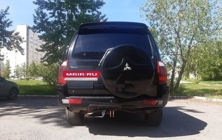 Mitsubishi Pajero III рестайлинг, 2004 год, 950 000 рублей, 7 фотография