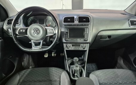 Volkswagen Polo VI (EU Market), 2018 год, 1 110 000 рублей, 10 фотография