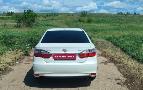 Toyota Camry, 2017 год, 2 300 000 рублей, 4 фотография