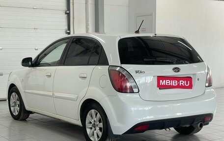 KIA Rio II, 2011 год, 729 000 рублей, 6 фотография