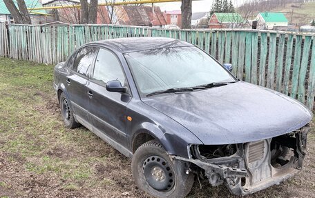 Volkswagen Passat B5+ рестайлинг, 1997 год, 100 000 рублей, 2 фотография