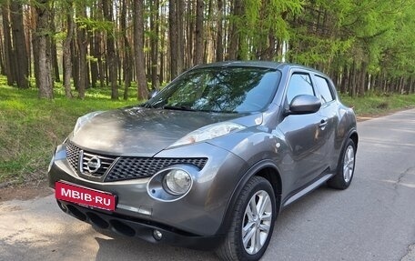 Nissan Juke II, 2012 год, 890 000 рублей, 1 фотография