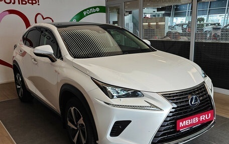 Lexus NX I, 2018 год, 3 790 000 рублей, 3 фотография