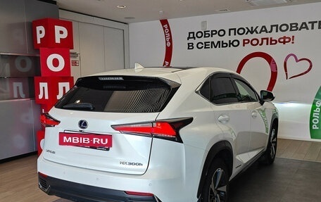 Lexus NX I, 2018 год, 3 790 000 рублей, 4 фотография