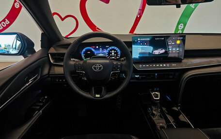 Toyota Camry, 2025 год, 4 190 000 рублей, 10 фотография