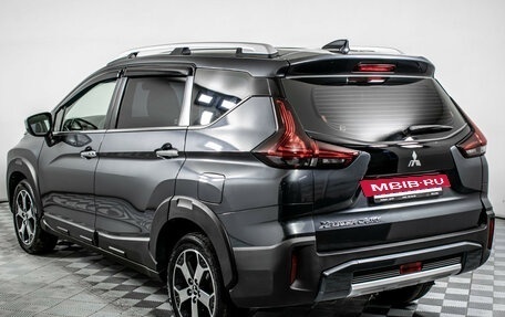 Mitsubishi Xpander, 2022 год, 2 475 000 рублей, 8 фотография