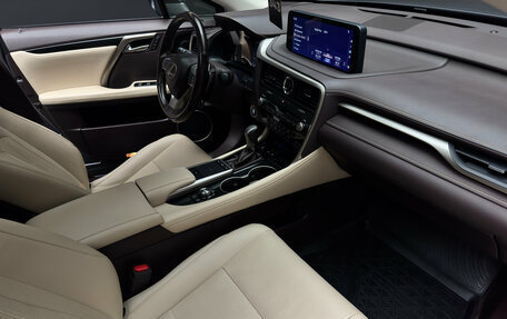 Lexus RX IV рестайлинг, 2019 год, 4 800 000 рублей, 13 фотография
