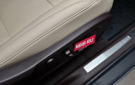 Lexus RX IV рестайлинг, 2019 год, 4 800 000 рублей, 27 фотография