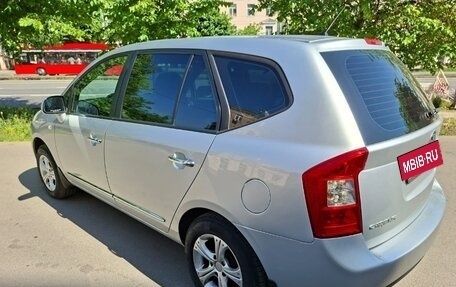 KIA Carens III (RP), 2009 год, 850 000 рублей, 2 фотография