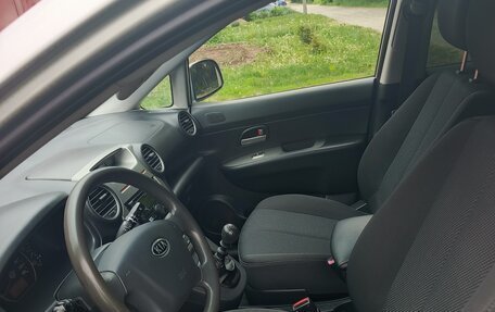 KIA Carens III (RP), 2009 год, 850 000 рублей, 7 фотография