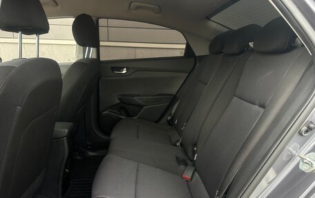 Hyundai Solaris II рестайлинг, 2021 год, 1 887 000 рублей, 13 фотография