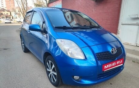 Toyota Yaris III рестайлинг, 2007 год, 497 000 рублей, 2 фотография