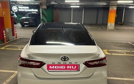 Toyota Camry, 2021 год, 3 390 000 рублей, 18 фотография