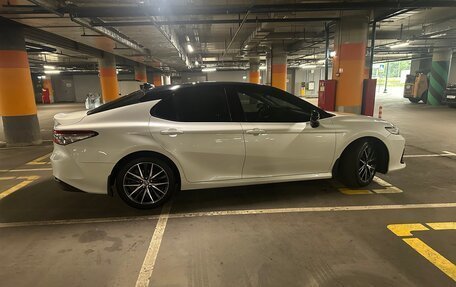 Toyota Camry, 2021 год, 3 390 000 рублей, 20 фотография