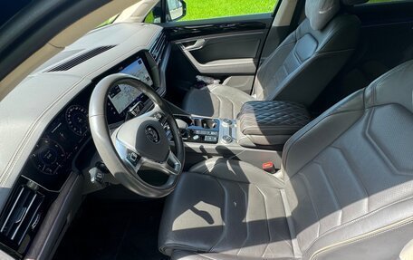 Volkswagen Touareg III, 2020 год, 4 889 000 рублей, 4 фотография