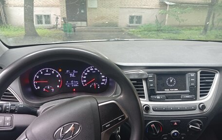 Hyundai Solaris II рестайлинг, 2019 год, 1 250 000 рублей, 5 фотография