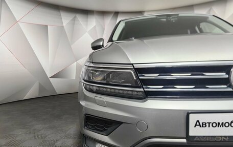 Volkswagen Tiguan II, 2018 год, 2 255 000 рублей, 10 фотография