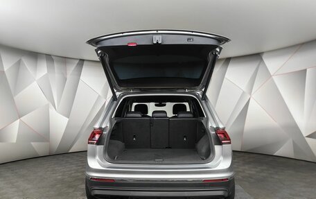 Volkswagen Tiguan II, 2018 год, 2 255 000 рублей, 11 фотография