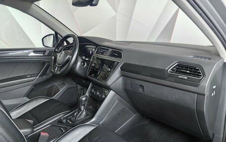 Volkswagen Tiguan II, 2018 год, 2 255 000 рублей, 12 фотография