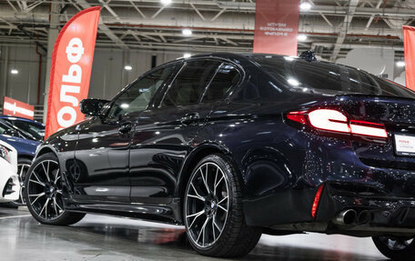 BMW 5 серия, 2018 год, 5 900 000 рублей, 13 фотография