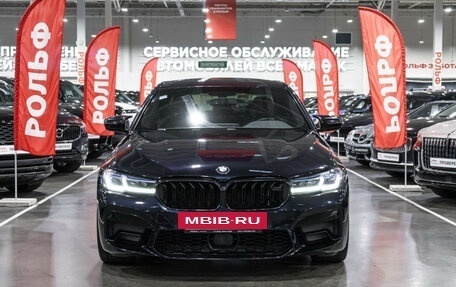 BMW 5 серия, 2018 год, 5 900 000 рублей, 3 фотография