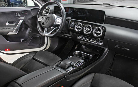 Mercedes-Benz A-Класс AMG, 2020 год, 3 699 000 рублей, 12 фотография