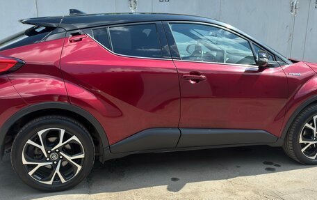 Toyota C-HR I рестайлинг, 2018 год, 2 250 000 рублей, 9 фотография