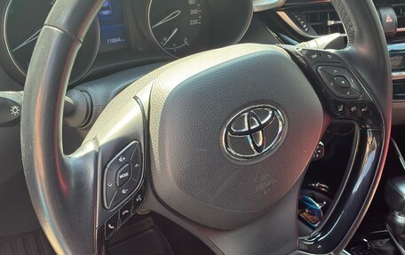 Toyota C-HR I рестайлинг, 2018 год, 2 250 000 рублей, 7 фотография
