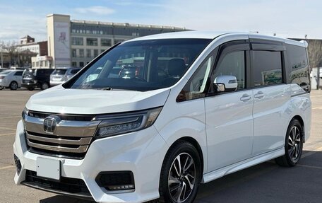 Honda Stepwgn IV, 2019 год, 1 770 000 рублей, 3 фотография