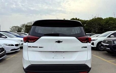 Chevrolet Orlando, 2022 год, 1 600 000 рублей, 5 фотография