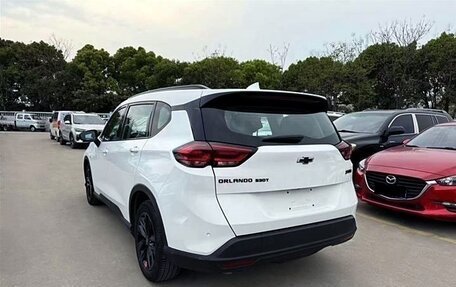 Chevrolet Orlando, 2022 год, 1 600 000 рублей, 6 фотография