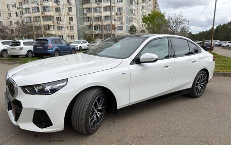 BMW 5 серия, 2025 год, 6 700 000 рублей, 7 фотография