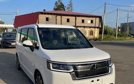 Honda Stepwgn, 2023 год, 2 360 000 рублей, 3 фотография