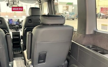 Honda Stepwgn, 2023 год, 2 360 000 рублей, 18 фотография