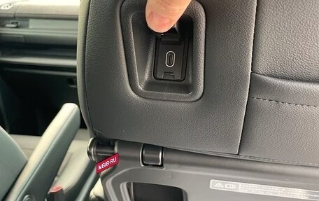 Honda Stepwgn, 2023 год, 2 360 000 рублей, 20 фотография