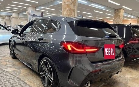 BMW 1 серия, 2022 год, 1 800 500 рублей, 4 фотография