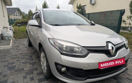 Renault Megane III, 2014 год, 800 000 рублей, 2 фотография