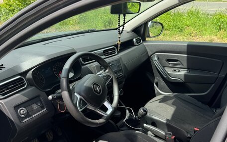 Renault Duster, 2022 год, 1 800 000 рублей, 5 фотография