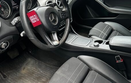 Mercedes-Benz GLA, 2016 год, 1 750 000 рублей, 14 фотография