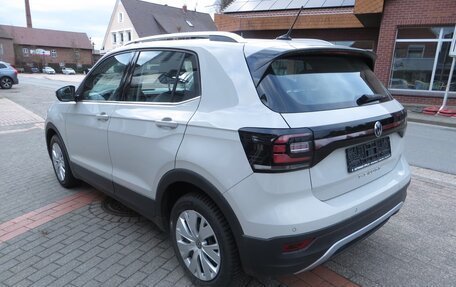 Volkswagen T-Cross I, 2022 год, 2 177 000 рублей, 6 фотография