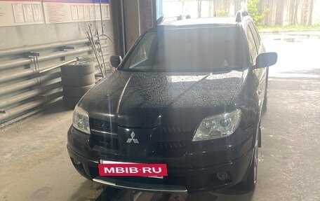 Mitsubishi Outlander III рестайлинг 3, 2006 год, 585 000 рублей, 8 фотография