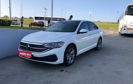 Volkswagen Jetta VII, 2022 год, 2 200 000 рублей, 2 фотография